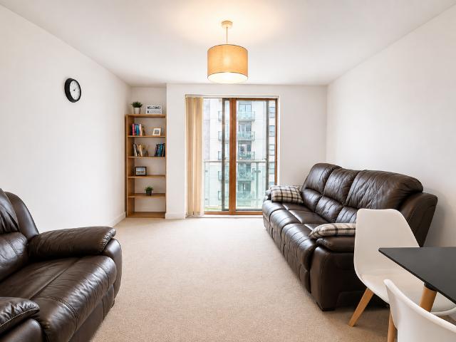 3 Hornbeam Way, Green Quarter. 1 bed flat to rent £1,050 pcm £242 pw