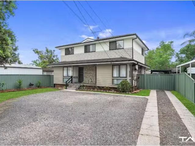 3 Houtman Avenue, WILLMOT House for rent Listed by Tag Re Ren.