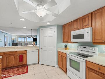 3 Indian River Ave, Unit 405, Titusville, FL 32796 | MLS #1072