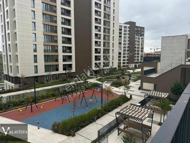 3.istanbul Hasbahçe Evleri 2+1 110 M2 Satılık Bahçe Katı.