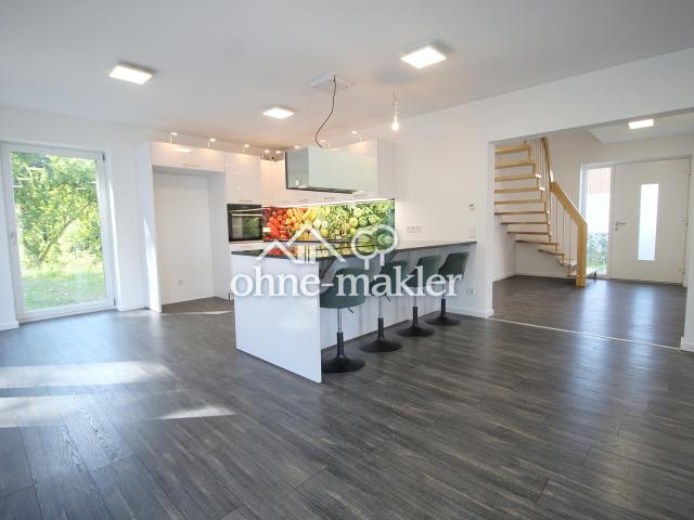 3 Jahre altes Niedrigenergie Traumhaus am Waldrand Smart Home!