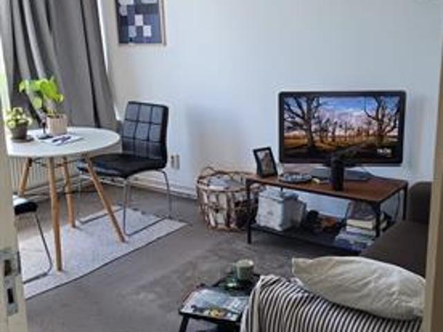 3 kamer appartement te huur, gelegen aan de