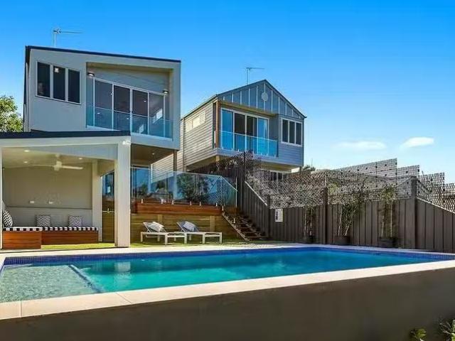 3 Kingfisher Crescent, Burleigh Waters, QLD 4220