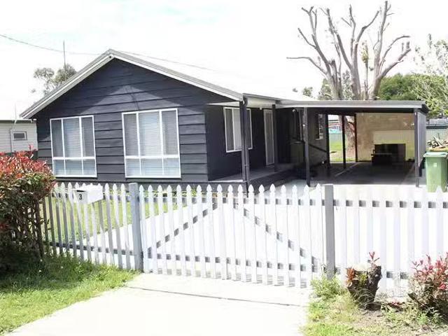 3 Lake Road, Tuggerah, NSW 2259