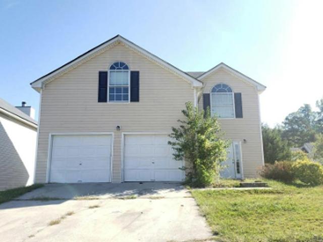 3 Lakes Drive