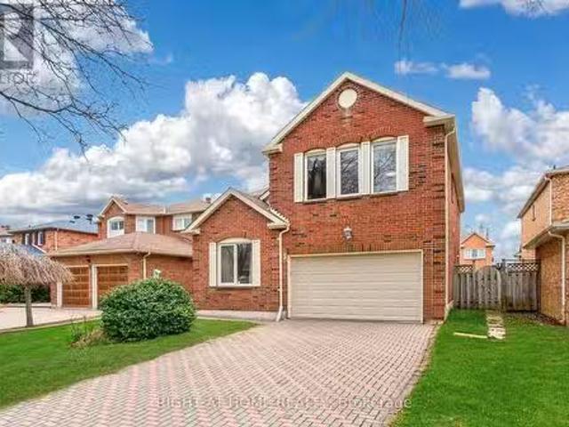 3 Lancashire Road, Markham, ON, L3R 8K9 house for sale List.