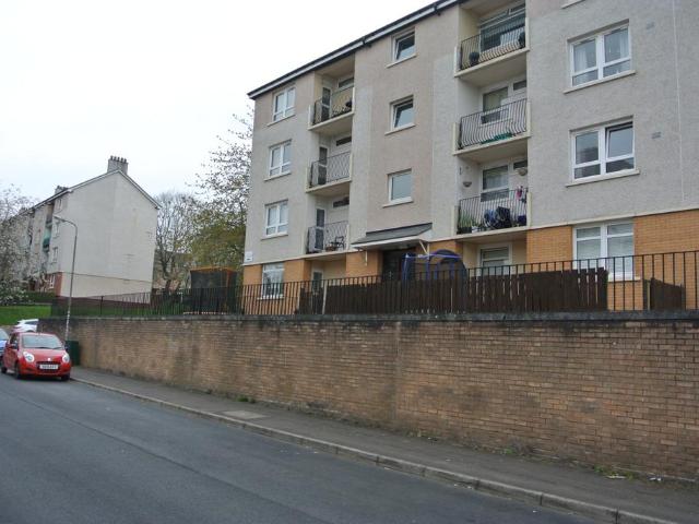 3 Langa Street, G20 2 bed flat to rent £975 pcm £225 pw