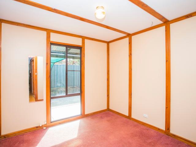 3 Large Bedrooms, Spacious Kitchen & Great Outdoor Area on 1041 m2!