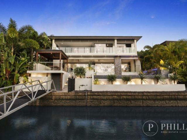 3 level North facing Riverfront Mansion | 20 car garage