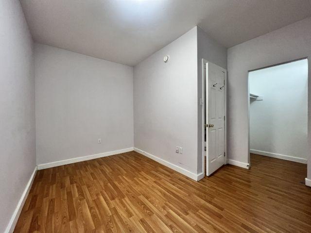 3 LEVEL SPACIOUS TOWNHOUSE | 286 CROWN DRIVE | AVAILABLE OCT 15