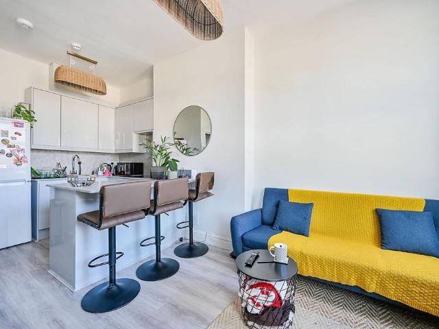 3 Lime Grove, London, W12 8EE, United Kingdom | 2 bed apartment for rent #138852864 | Rentberry