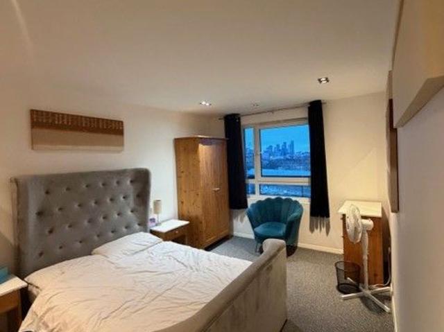 3 Limeharbour, London E14, 2 bed terraced house to rent, £3,250 pcm | PrimeLocation