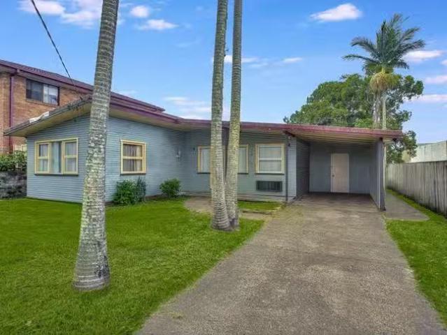 3 Lloyd Street, Tweed Heads South, NSW 2486