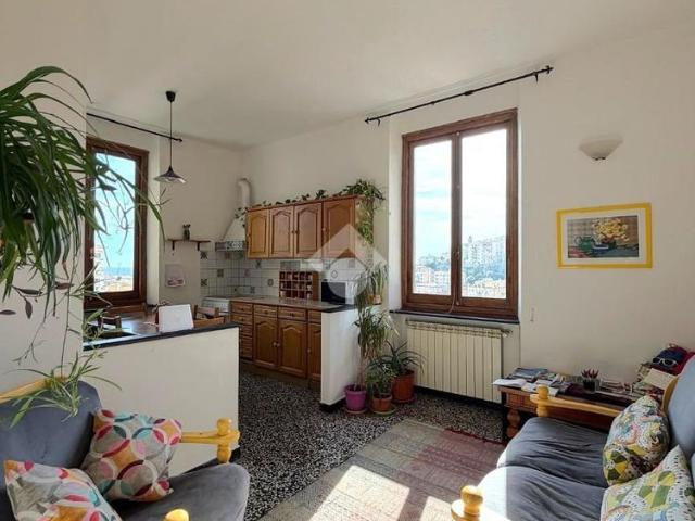 3 LOCALI A GENOVA