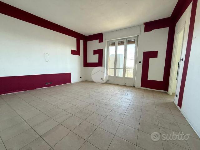 3 LOCALI A VILLAR DORA
