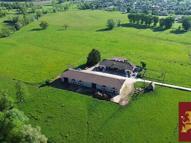 3 logements jusqu'à 16 hectares
