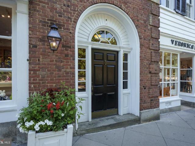 3 Palmer Sq W # D