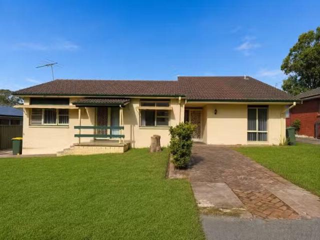 3 Palmer Street, INGLEBURN House for rent Listed by Team Radz.