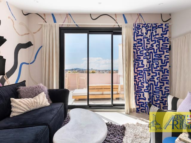 3 Pieces 53.55 M2 Vieil Antbes Appartement T3 Exceptionnel A. 53m² Antibes