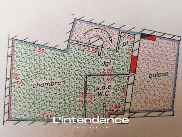 3 PIECES 55 M2 DERNIER ETAGE