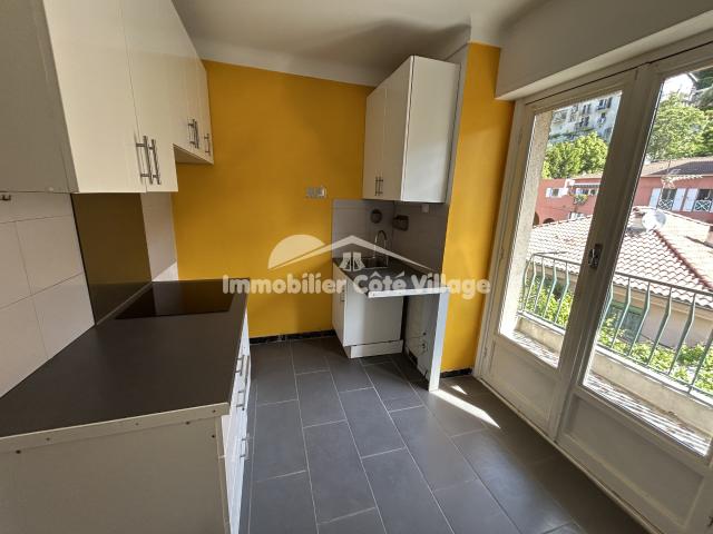 3 PIECES 63M2 TERRASSE EMPLACEMENT IDEAL
