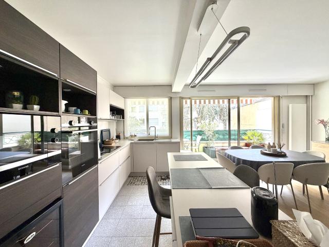 3 Pièces 77m2 + Terrasse 7m2 + Cave + Parking en sus