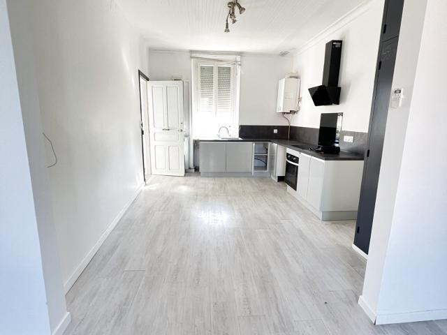 3 PIECES 78m2 avec CAVE ALES