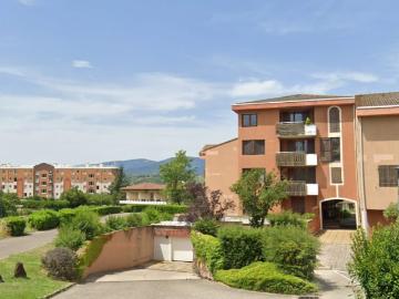 3 PIECES 79,5 M2 SAINT MAURICE L'ÉXIL