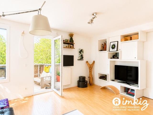 3 pièces avec terrasse parking ascenseur 17e 63m² Paris 17ème