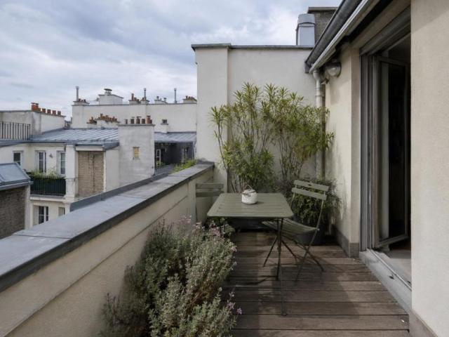 3 PIECES BIEN AGENCE AVEC BALCON