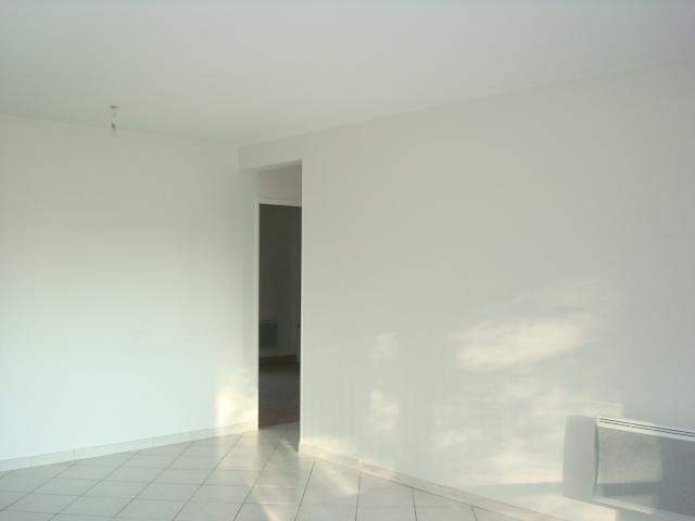 3 PIECES CENTRE VILLE CALME ET RESIDENTIEL 750€/MOIS CC