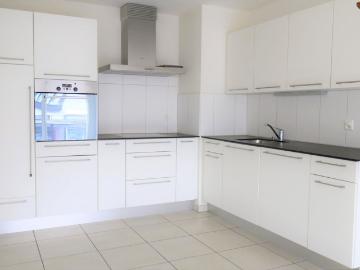 3 ½ PIECES – Close TO UNI!