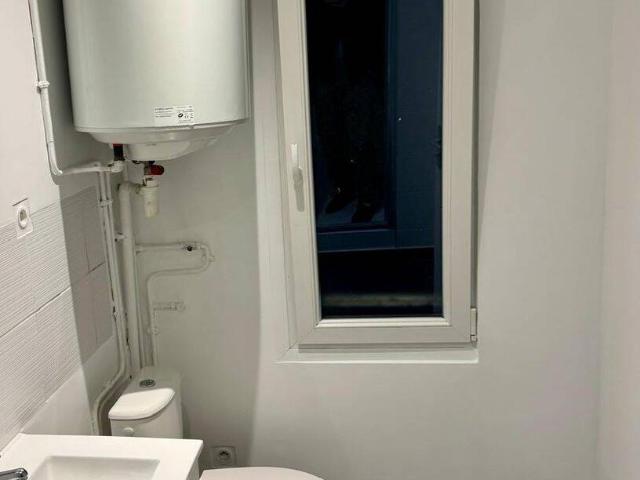 3 pièces dans petit immeuble familial
