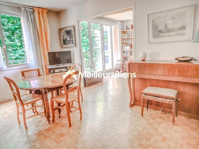 3 Pièces lumineux| balcon, calme, vue sur jardin 64m² Paris 15ème