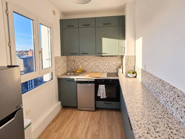 3 PIÈCES MEUBLÉ – 50 m² CARREZ / 58,58 m² AU SOL