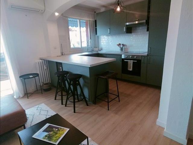 3 pièces Meublé 56 m² 3ème étage Colocation non autorisée