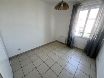 3 pièces Meublé 66,99 m² 3ème étage Colocation non autorisée