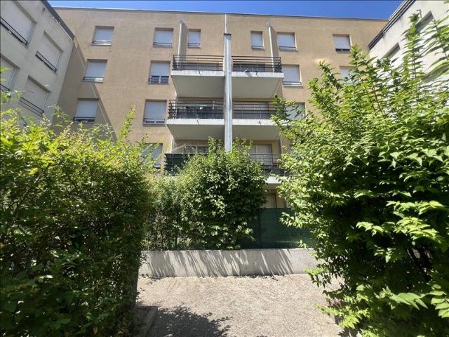 3 pièces Meublé 66,99 m² 3ème étage Colocation non autorisée