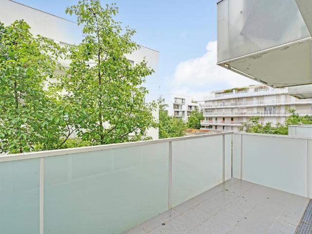 3 pièces sur cour avec balcon et parking