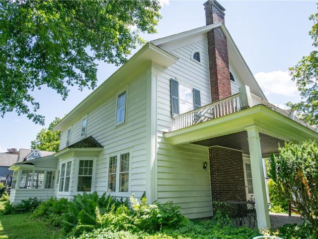 3 Pine Street
