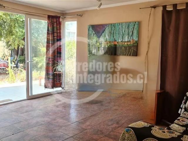 3 pisos. 6 dorm y 3 baños. En Peñalolén | 6 dormitorios por 10000.00 en Peñalolén