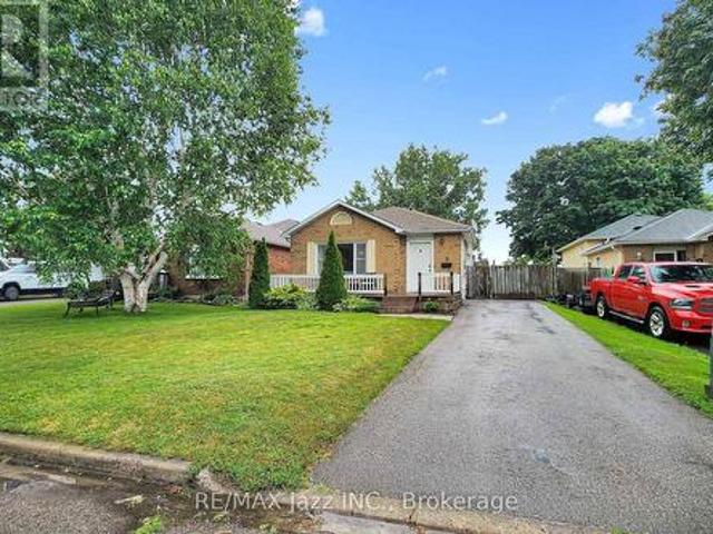 3 Pochon Avenue, Port Hope, ON, L1A 2X8 house for sale | Listing ID X13604 | Royal LePage