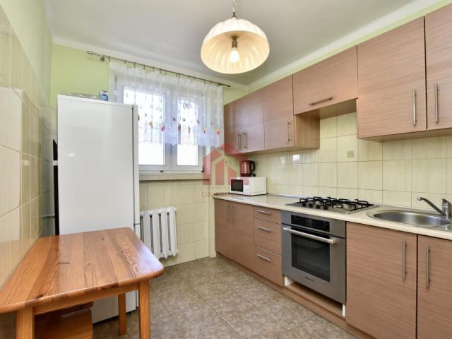 3 pok mieszkanie + niezależna kuchnia – obok WSIZ