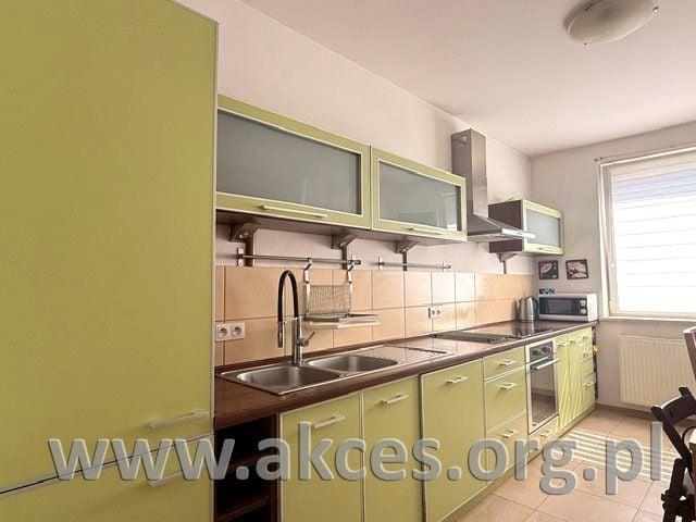 3 pokoje 80m2, balkon, centrum Piaseczna 2700zł ul. Jana Pawła II