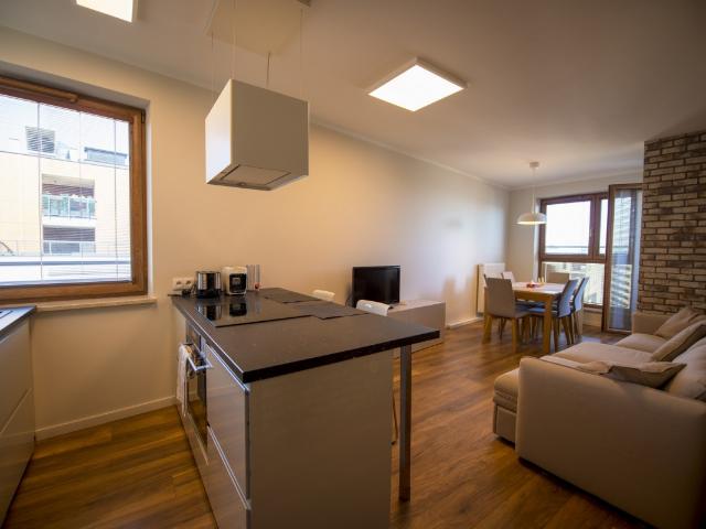 3 POKOJE Z ANEKSEM, BALKON, MIEJSCE POSTOJOWE