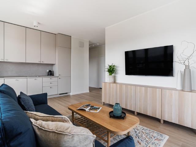3 pokoje, nowe, duży balkon, klimatyzacja
