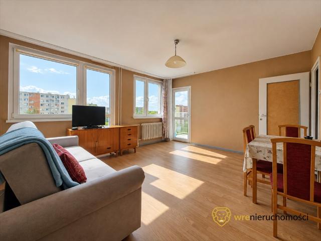 3 pokojowe mieszkanie 58 m² z loggią, wymaga remontu, zapraszam