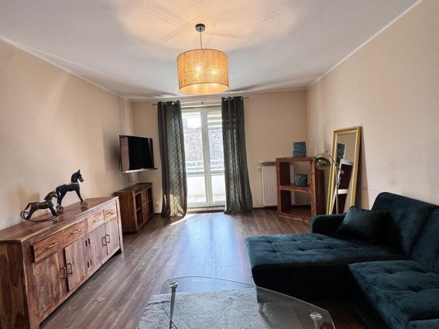 Zapraszam do wynajmu 78,5 m² mieszkania z balkonem w Warszawie