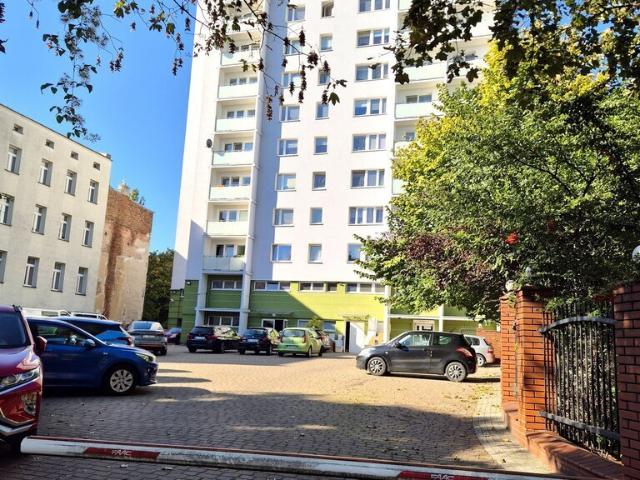 Sprzedam 3 pokojowe mieszkanie do remontu z panoramicznym widokiem