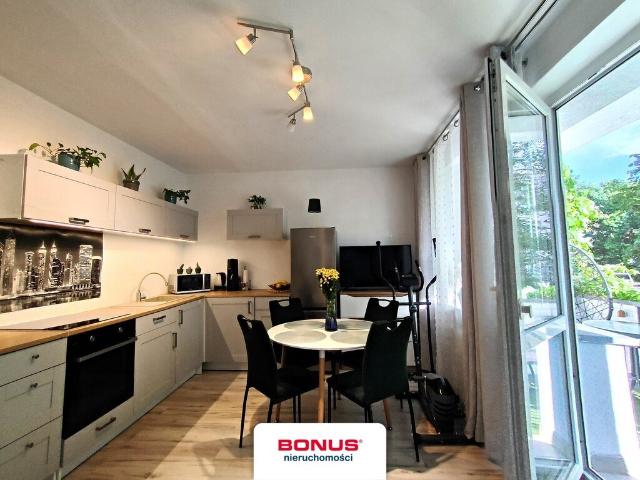 3 pokojowe mieszkanie po remoncie z balkonem i piwnicami